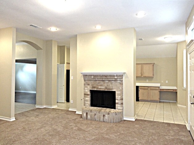 Building Photo - 729 Turnstone Dr