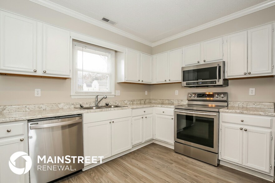 Building Photo - 2436 Dewberry Farm Ln