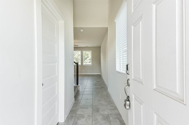 Building Photo - 5723 Madden Ln