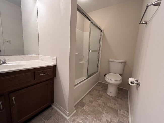 Building Photo - 4024 Palmetto Dr