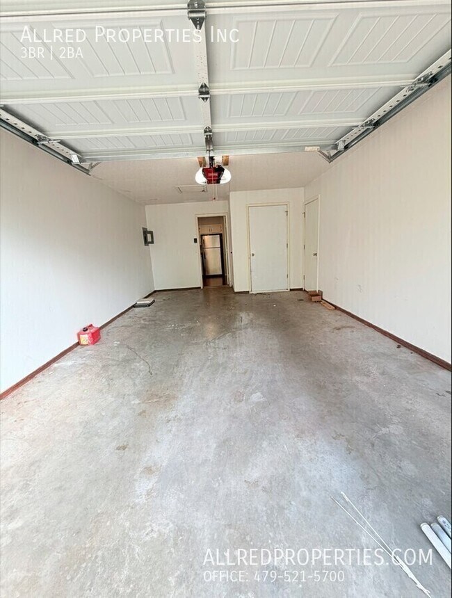 Building Photo - 2607 Purdue Cir