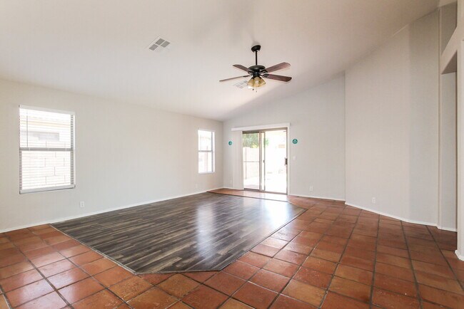 Building Photo - 8631 W Fargo Dr