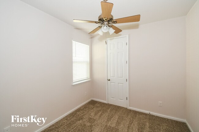 Building Photo - 95509 Hanover Ct