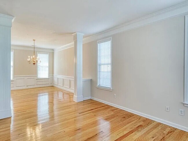 Building Photo - Beautiful Home for Rent!