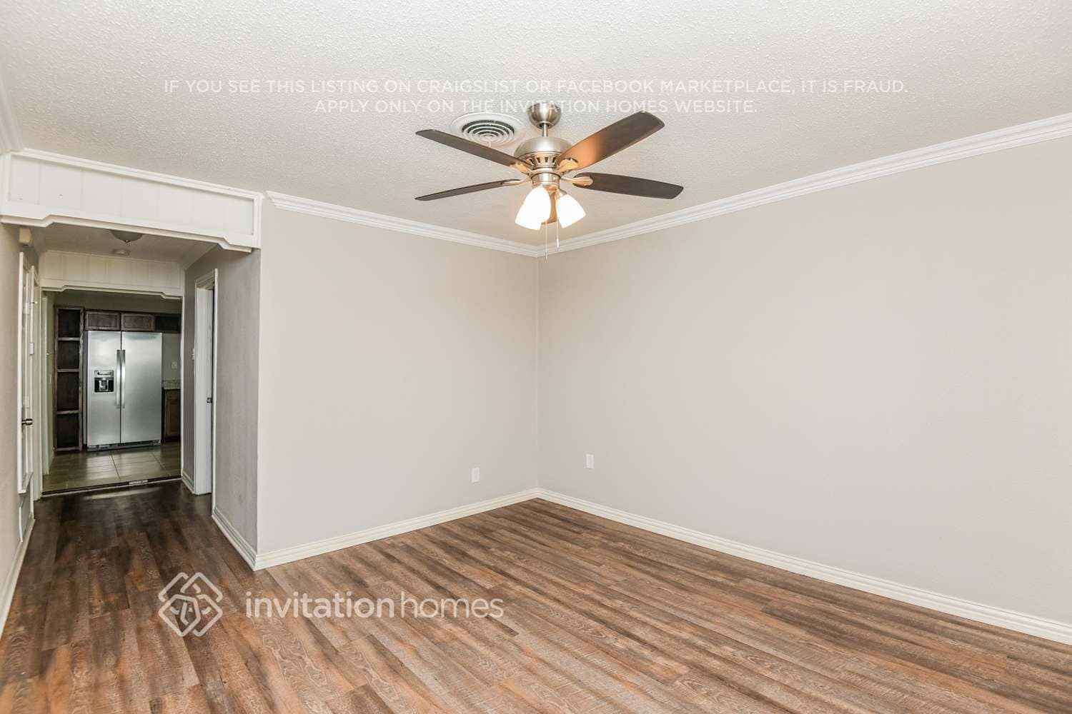 Building Photo - 208 Ennis St