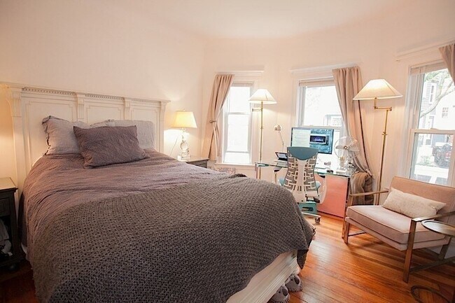 Building Photo - 50 Holyoke Rd