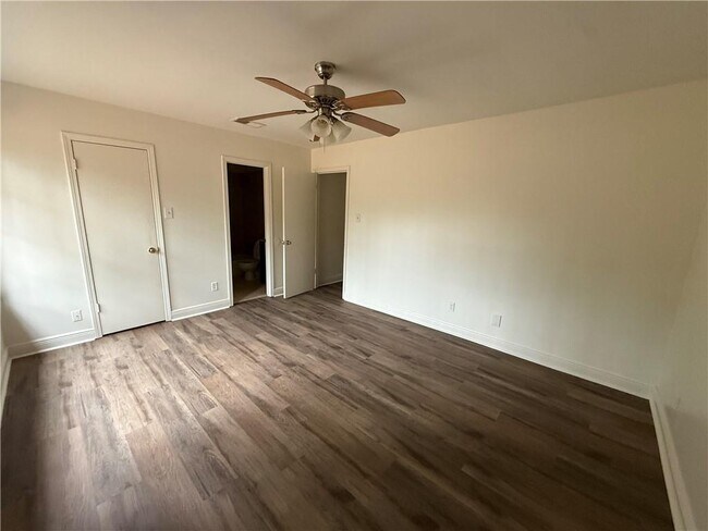 Building Photo - 2333 Burgett Rd