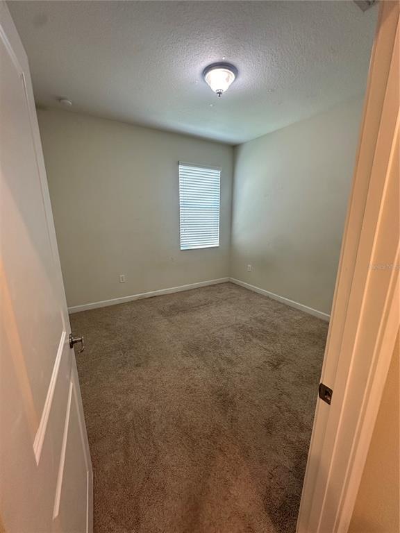 Building Photo - 10132 Lovegrass Ln