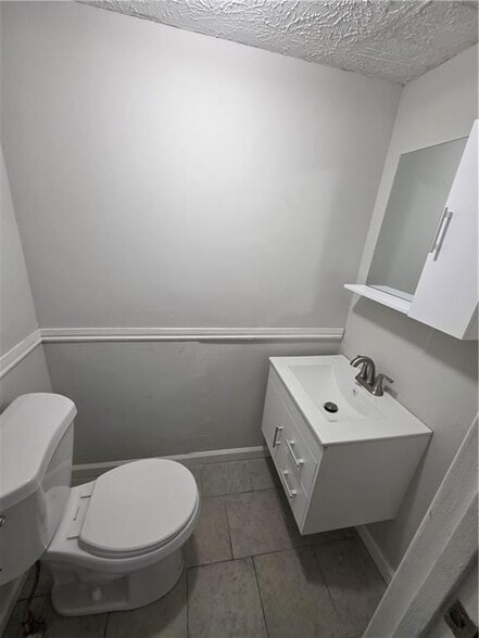 Building Photo - 1952 Padgett Dr