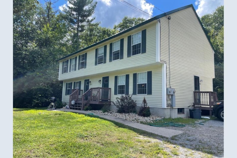 Primary Photo - 623B River Rd