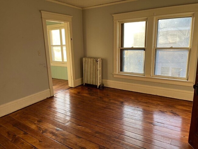 Building Photo - 1339 Grand Ave