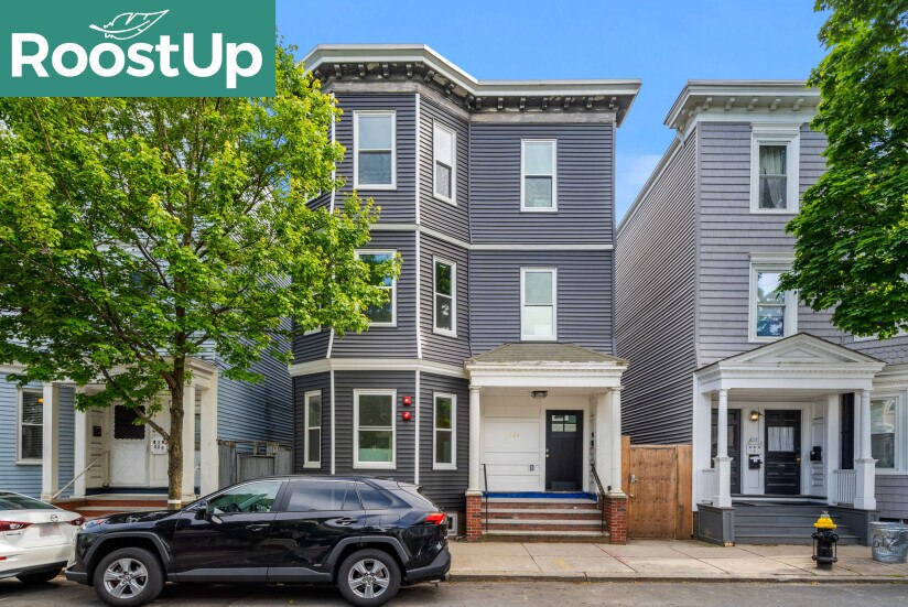 Building Photo - New RoostUp Furnished Private Bedroom in South Boston!