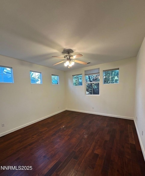 Building Photo - 1279 Par Three Dr