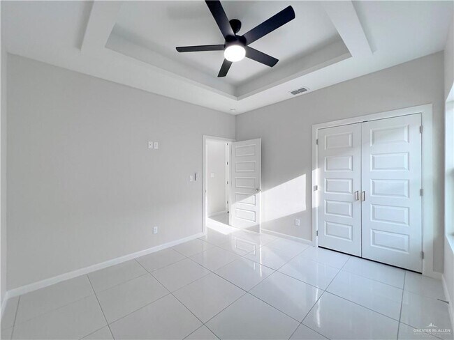 Building Photo - 24 E St