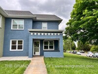 Building Photo - 1518 Wautauga St SW