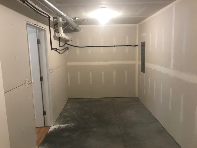 Building Photo - MEH Office Building