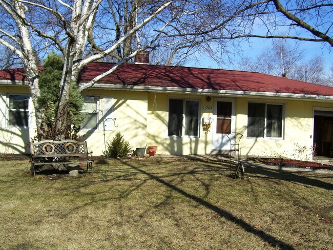 Primary Photo - 3 Bedroom with basement!