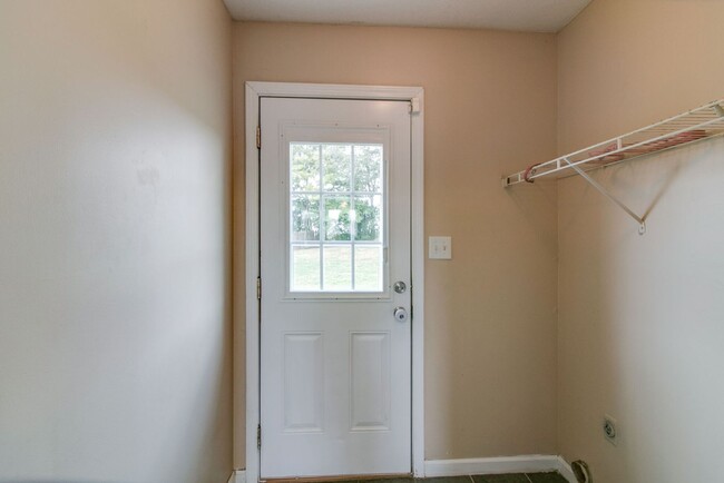 Building Photo - 1002 Poppy Seed Dr