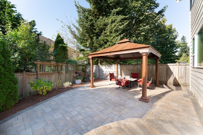 Building Photo - 20322 10th Ave W