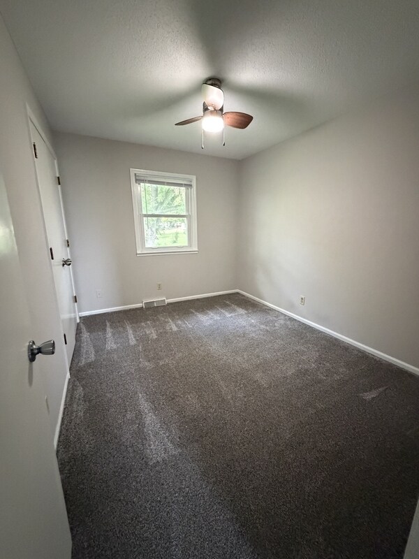 Building Photo - 3 Sharps Ct