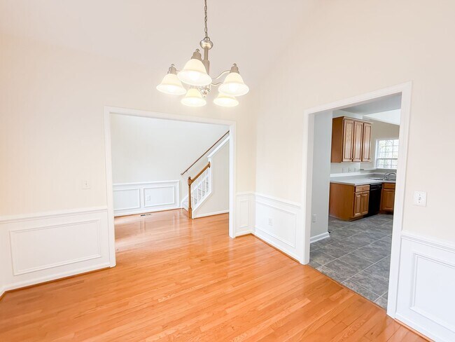 Building Photo - Classic 3 Bedroom Home In Knightdale!