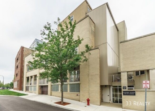Building Photo - 1834 Ridge Ave