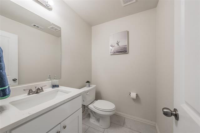 Building Photo - 6215 Roby Dr