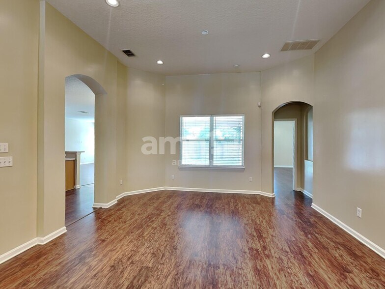 Building Photo - 2908 Piedmont Manor Dr