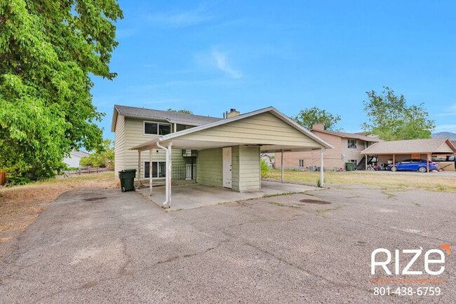 Building Photo - 537 Smelter Rd
