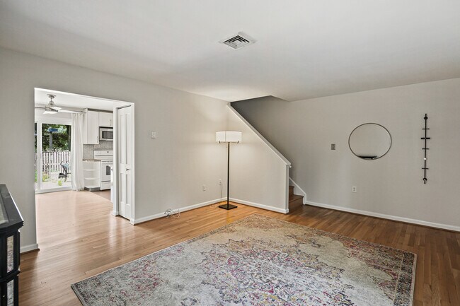 Building Photo - 1006 Dreams Landing Way