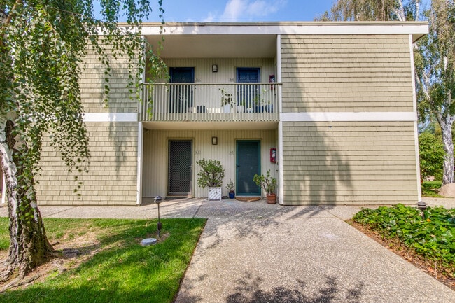 Building Photo - 280 Easy St