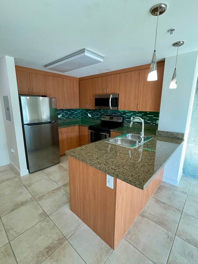 Building Photo - 1080 Park Blvd