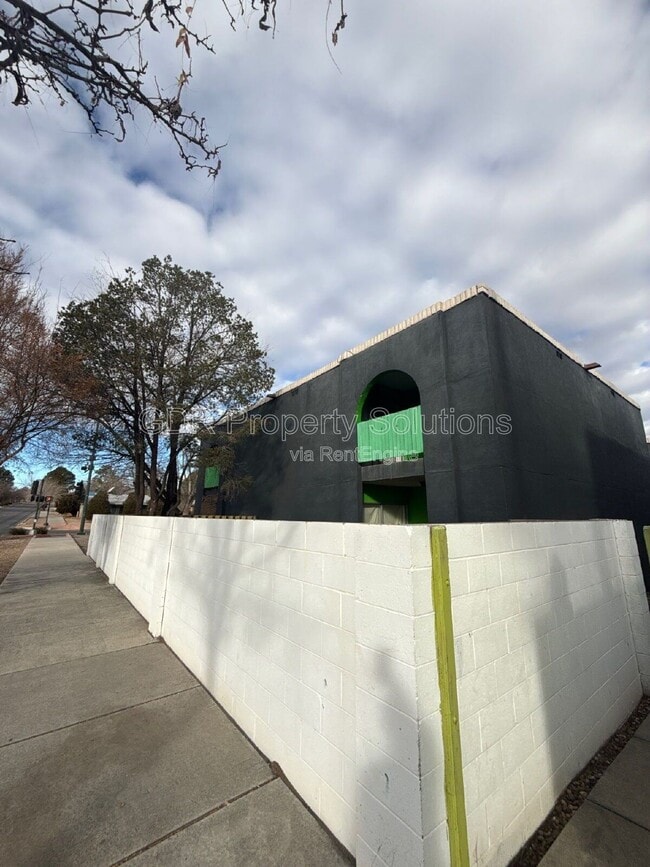 Interior Photo - Plaza Del Sol
