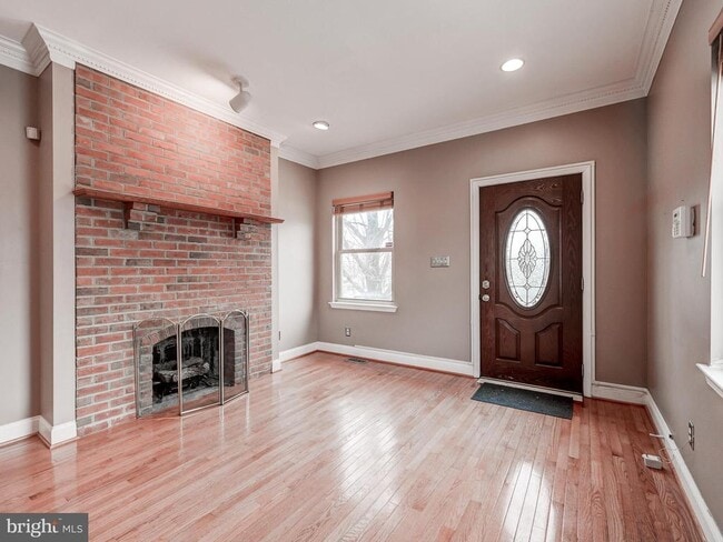 Building Photo - 1301 S Clinton St