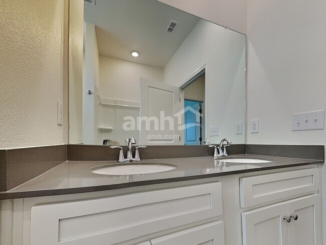 Building Photo - 6355 Emerald Hls Wy