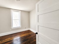 Building Photo - 3129-3131 N Wellington PL