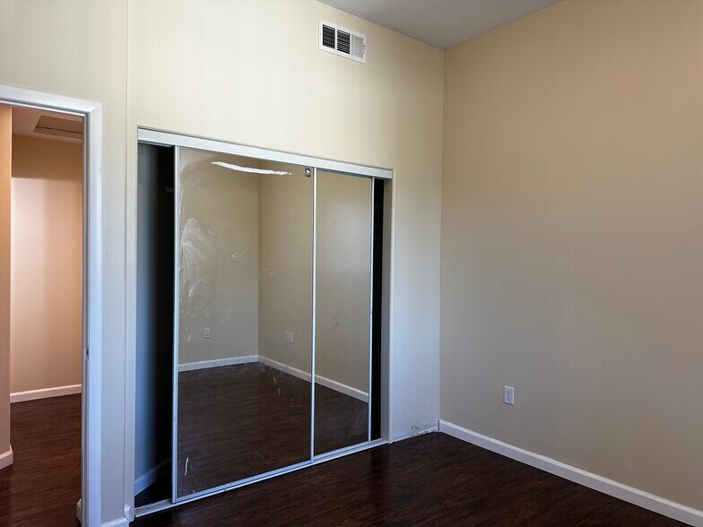 Building Photo - 14233 Tiara St