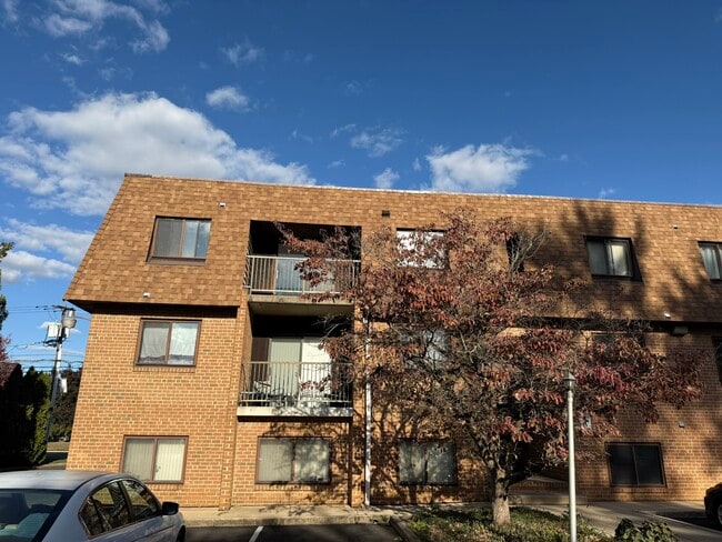 Building Photo - 316 White Horse Pike