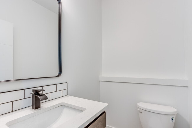 Building Photo - 8541 W 37th St N