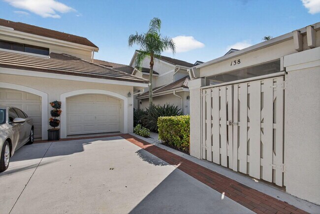 Building Photo - 3940 Back Bay Dr