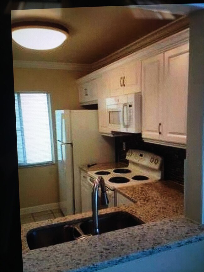 Building Photo - 6184 Michelle Way