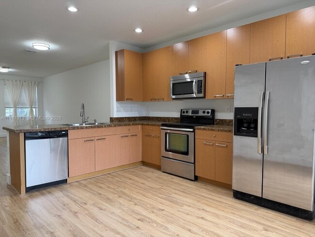 Building Photo - 3972 SW 149th Pl