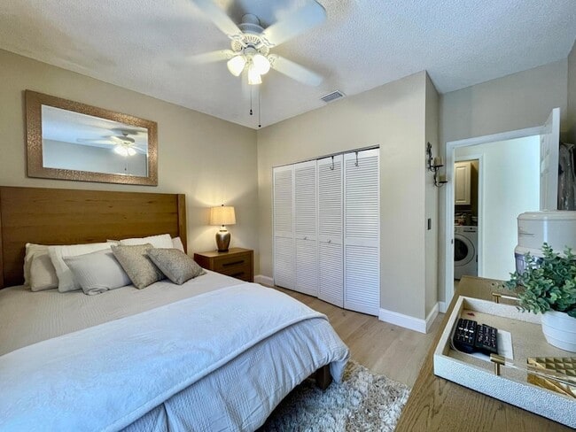 Building Photo - 202 Cypress Point Dr