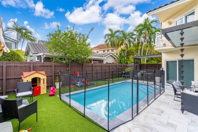 Building Photo - 15452 SW 50th Terrace