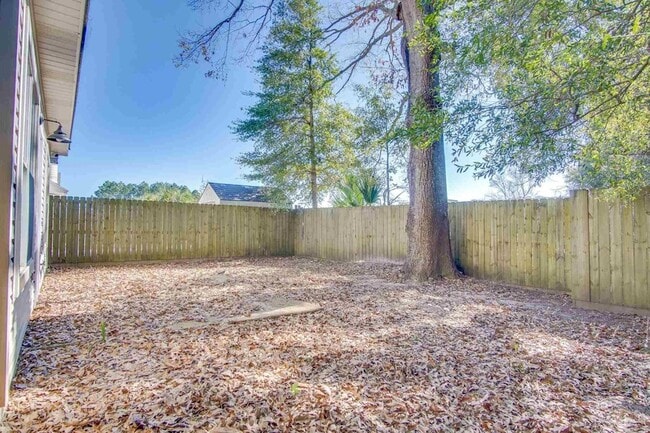 Building Photo - 1200 Jasper St