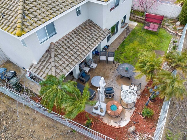 Building Photo - 10394 Valley Waters Dr