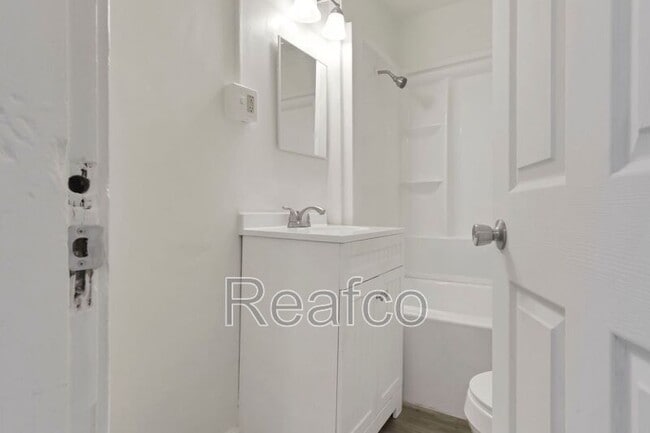 Building Photo - 659 S Burgess Ave