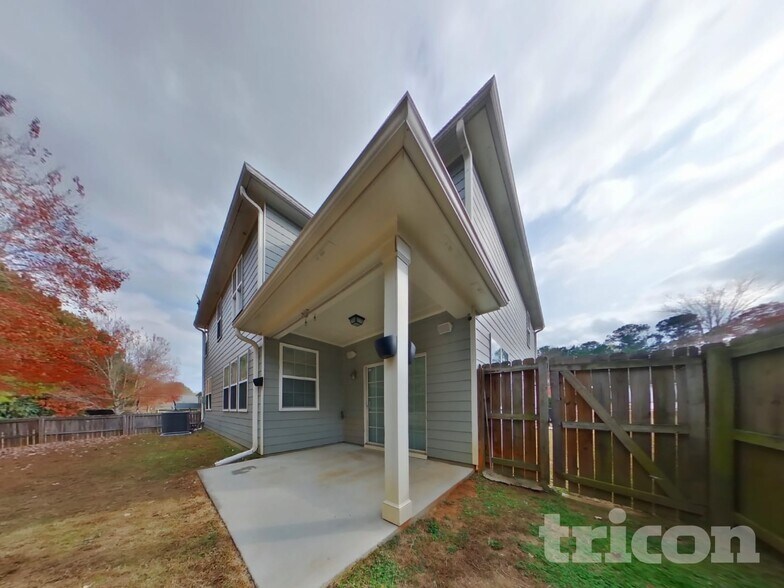 Building Photo - 241 Branch Valley Dr