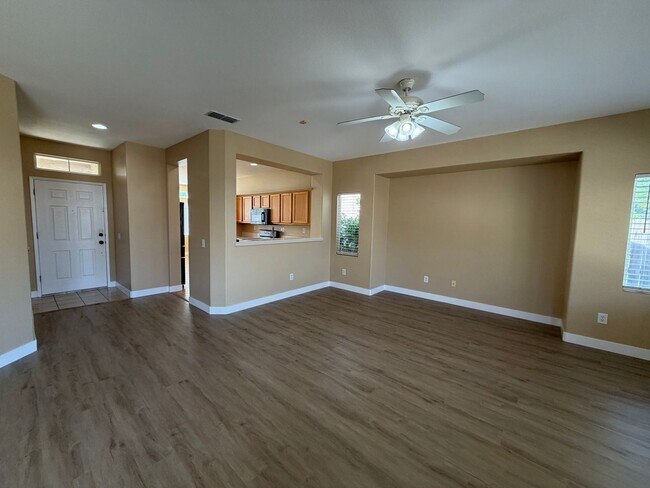 Building Photo - Lovely Three Bedroom Home