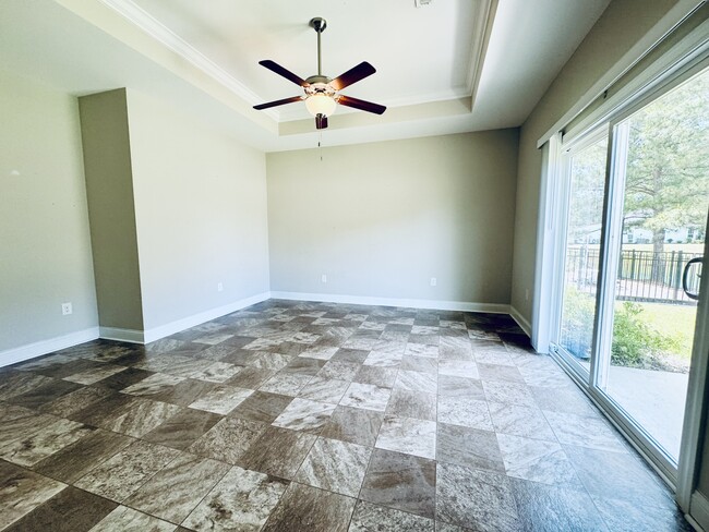 Building Photo - 1501 Ferney Dr